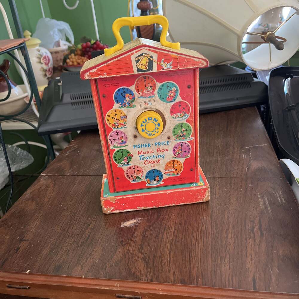 Vintage 1968 Fisher-Price Music Box Teaching Clock #998